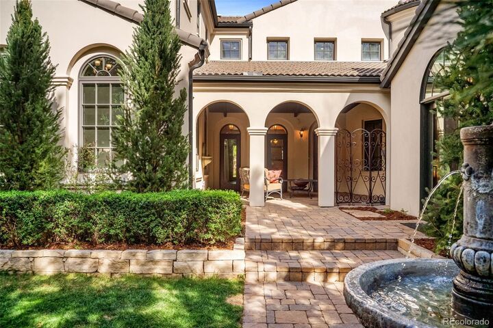 Property Photo:  15 Foxtail Circle  CO 80113 