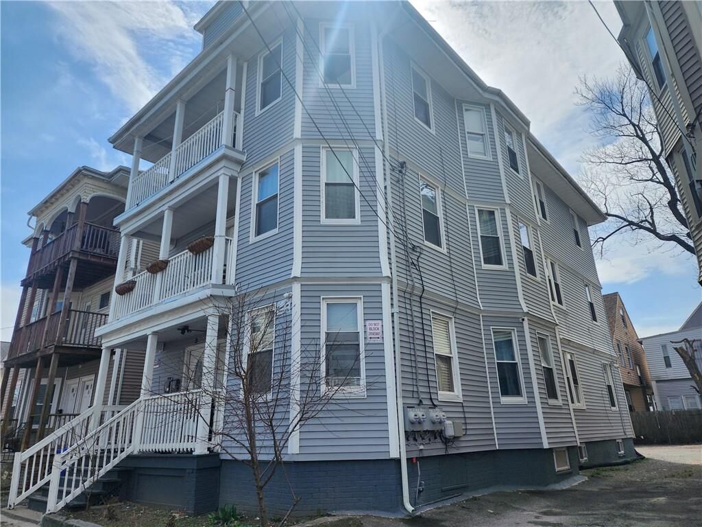 Property Photo:  7 Mount Vernon Street  RI 02907 
