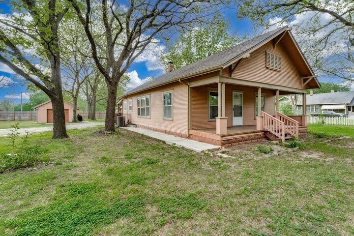 Property Photo:  2805 N Arkansas Ave  KS 67204 