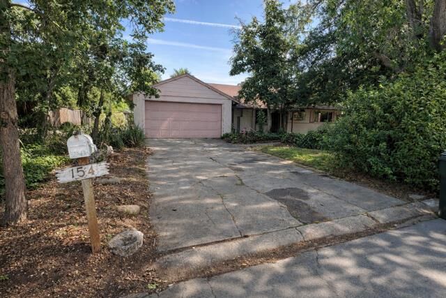 Property Photo:  1541 Neston Way  CA 94024 