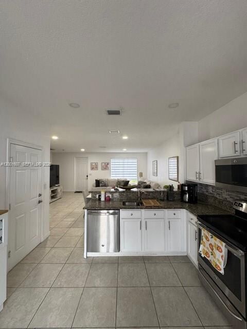 Property Photo:  17138 SW 93rd St 17138  FL 33196 