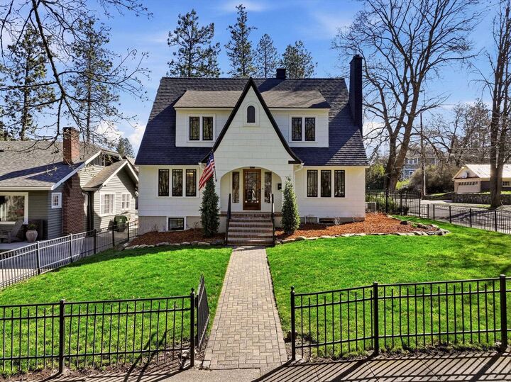 Property Photo:  2423 S Manito Blvd  WA 99203 