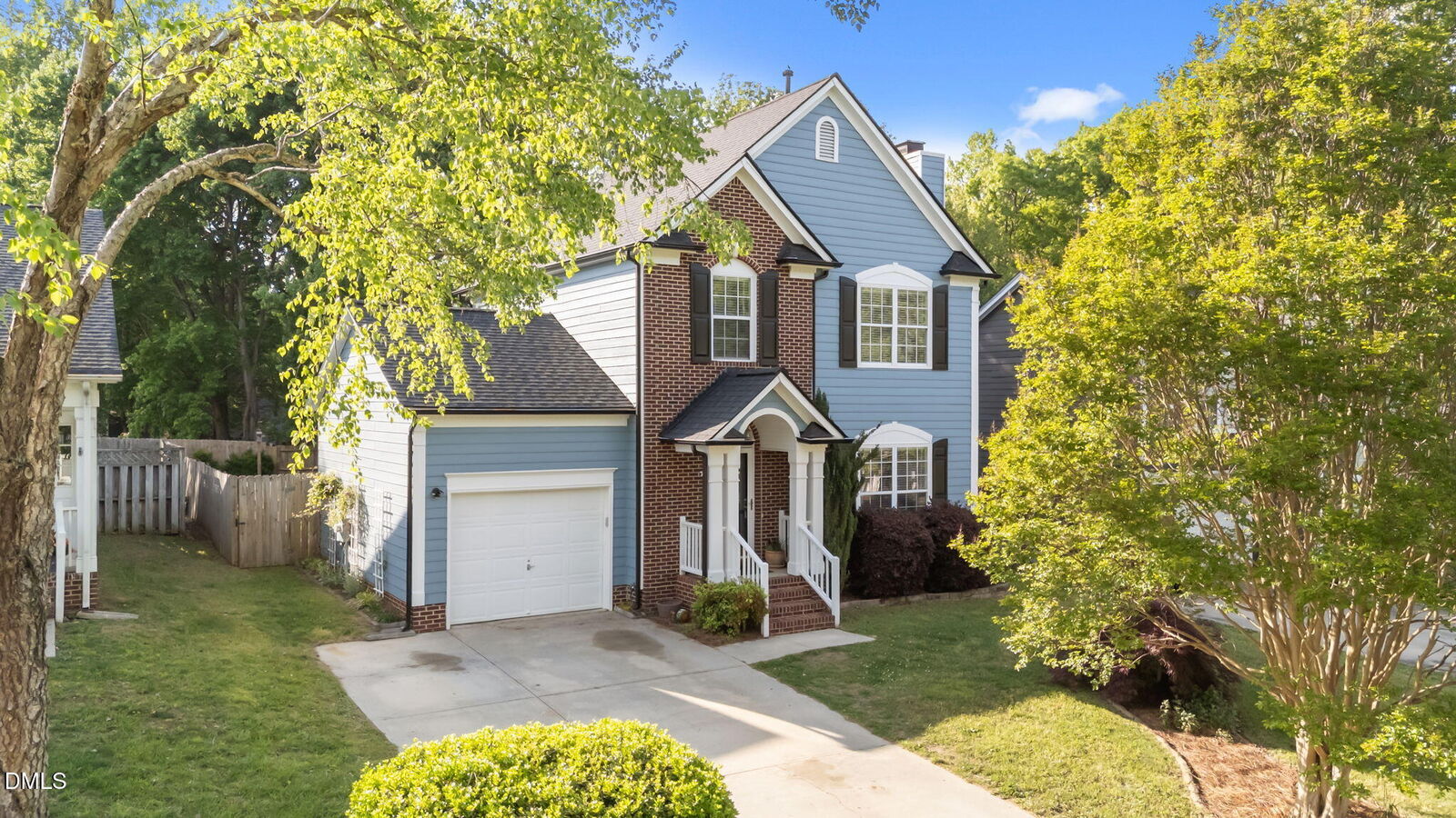 Property Photo: 1009 Starkland Way NC 27540