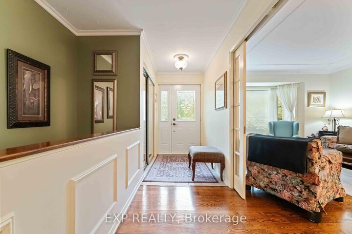 Property Photo: 16 Evelyn Street ON K2S 1M9