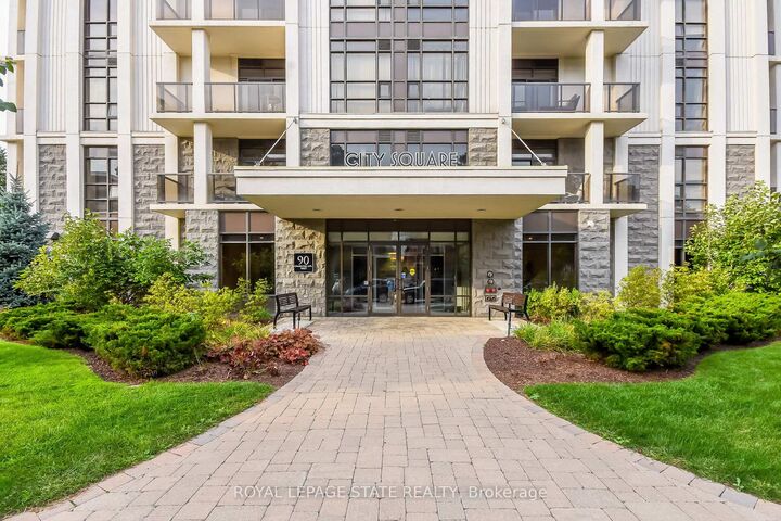 Property Photo: 90 Charlton Avenue W 804 ON L8P 0B4