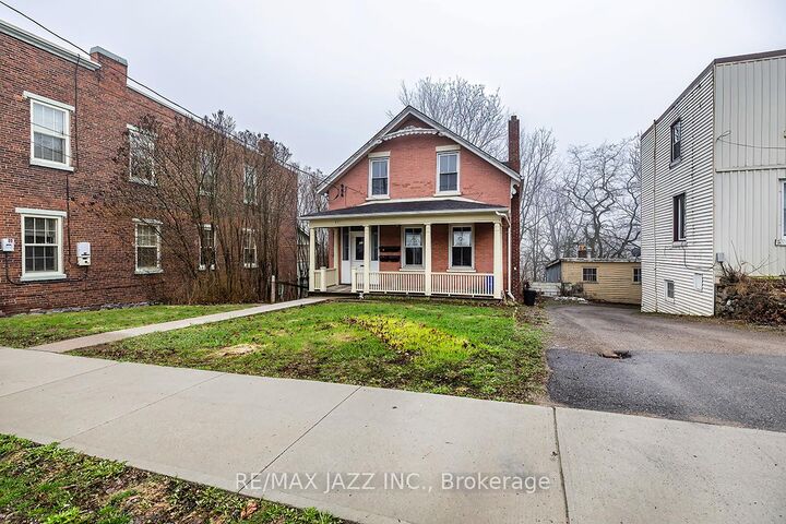 Property Photo: 221 Walton Street ON L1A 1P1