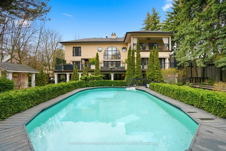 Property Photo: 55 Pine Ridge Drive ON M1M 2X6