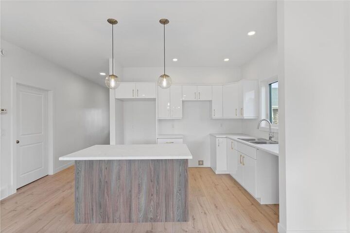 Property Photo:  18 Rue Du-Mi-Ro Street  MB R0A 1T0 