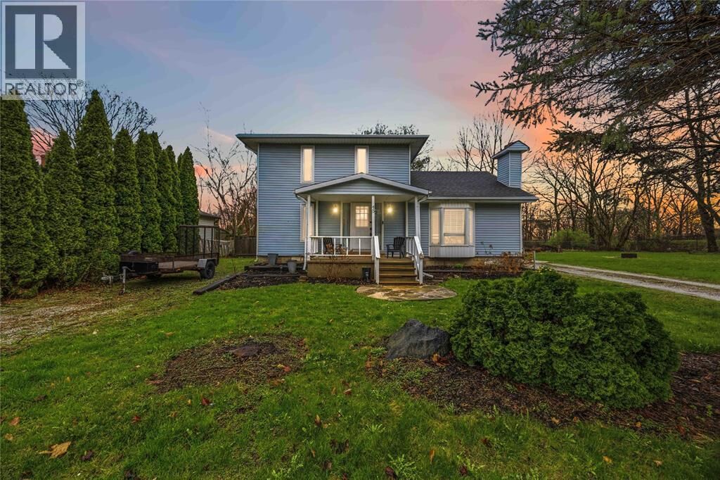 Photo de la propriété:  48 Cross Street  ON N0N 1G0 