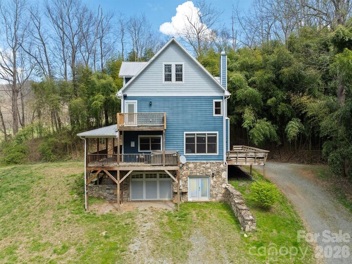 Property Photo: 22 Pear Tree Lane NC 28748