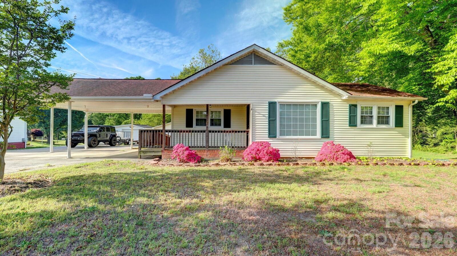 Property Photo: 2403 W C Street NC 28081