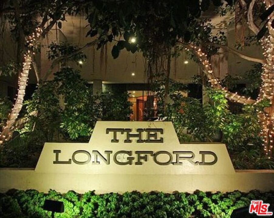 Property Photo:  10790 Wilshire Blvd  CA 90024 