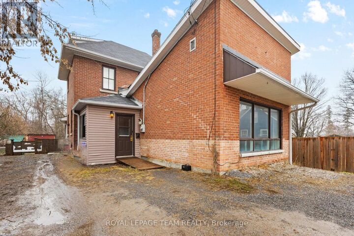 Property Photo: 47 Daniel Street South ON K7S 2L5