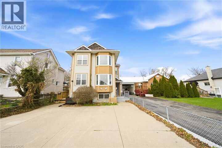 233 Vine Street — photo 1