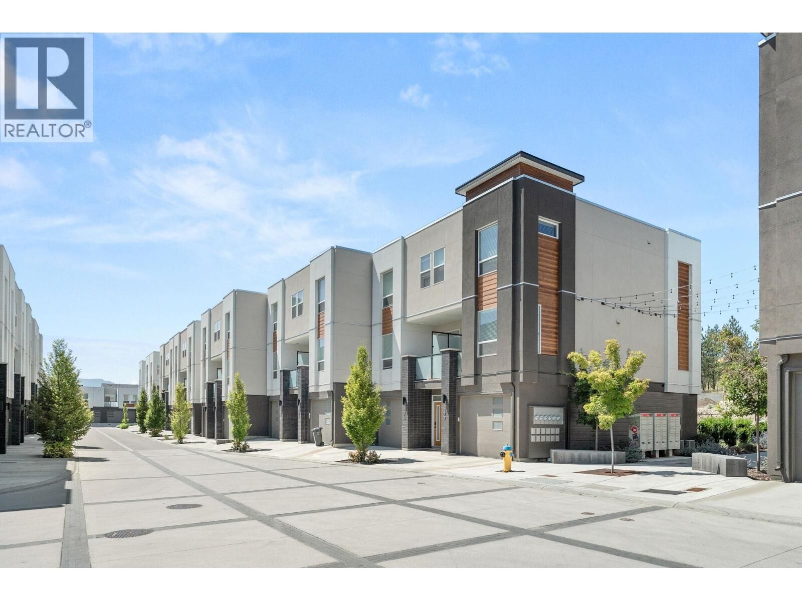 Property Photo:  610 Academy Way 125  BC V1V 0H2 