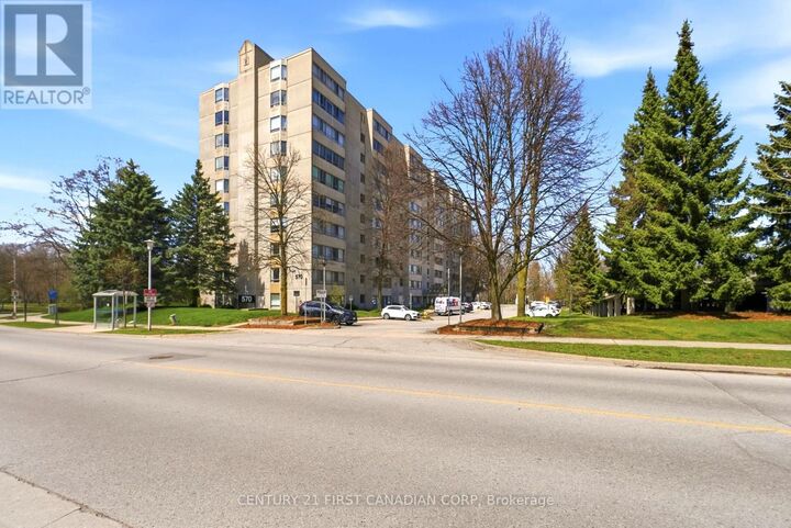 Property Photo:  570 Proudfoot Lane 1007  ON N6H 4Z1 