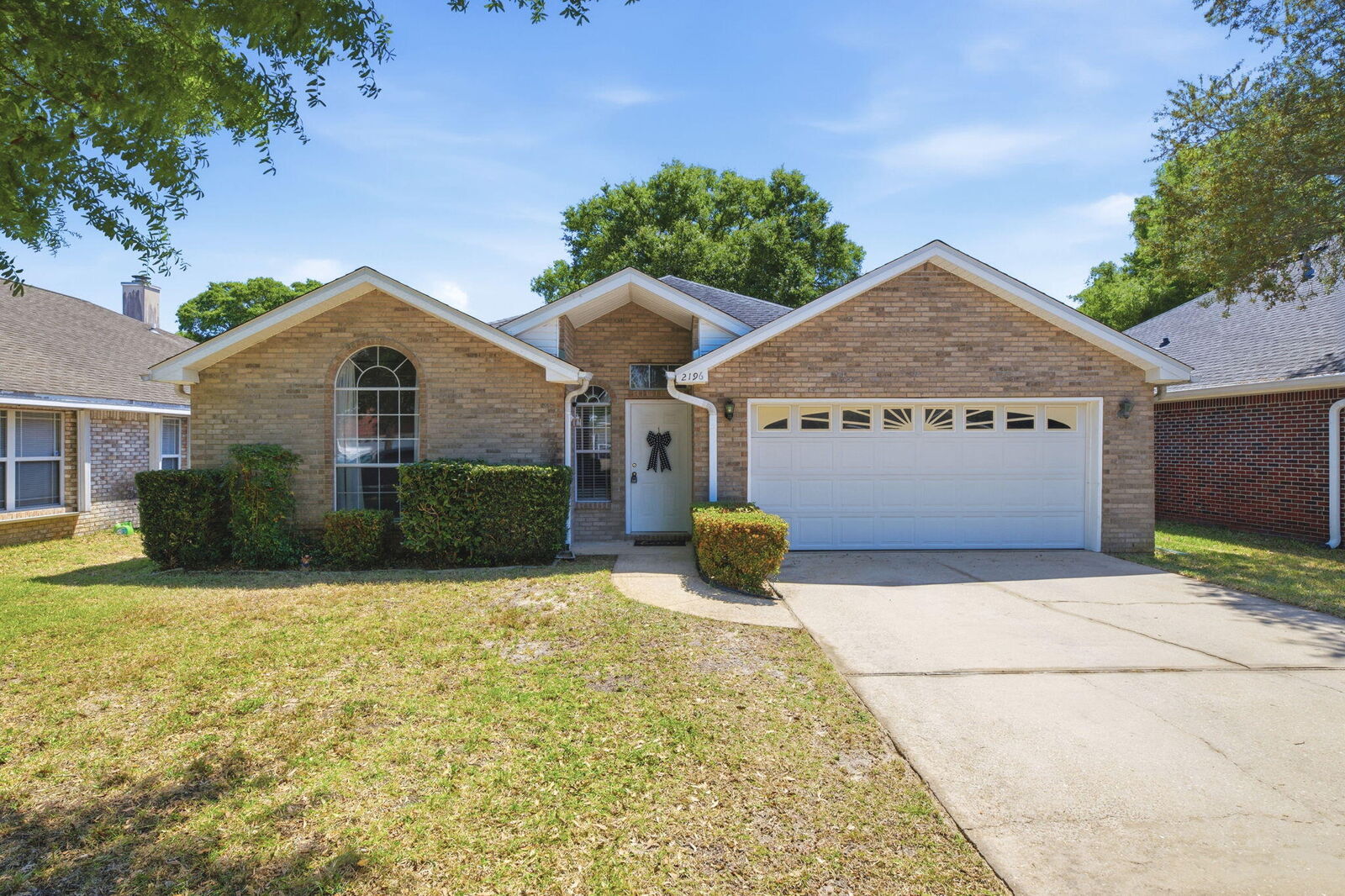 Property Photo:  2196 Topaz Court  FL 32547 