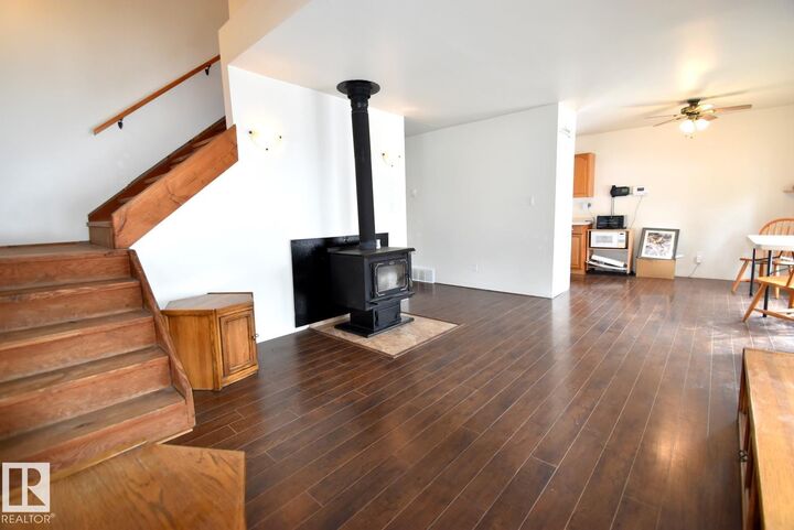 Property Photo: 375 Perch Crescent AB T0A 3L0