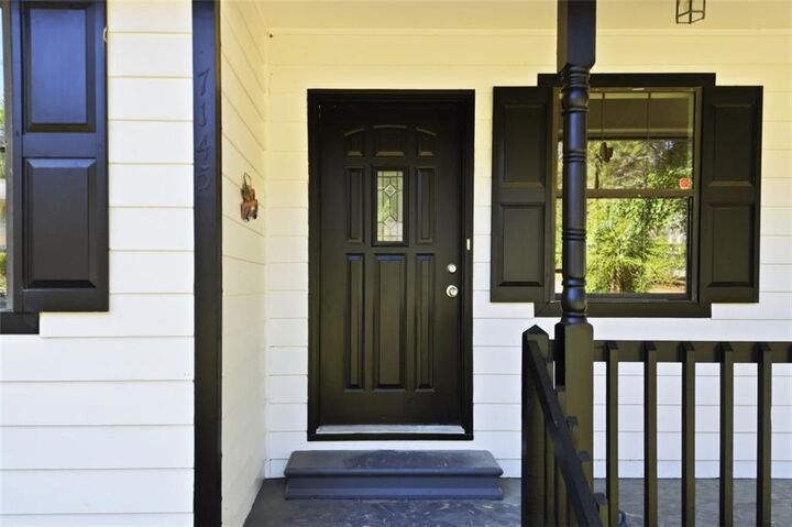 Property Photo:  7145 Stonecreek Drive  GA 30134 