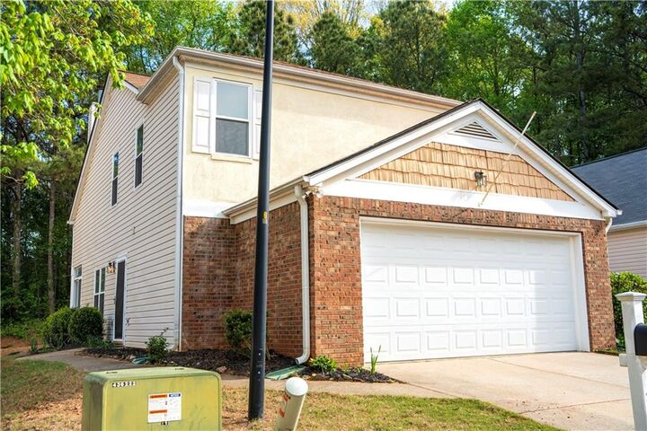 Property Photo: 3440 Maple Valley Drive GA 30040