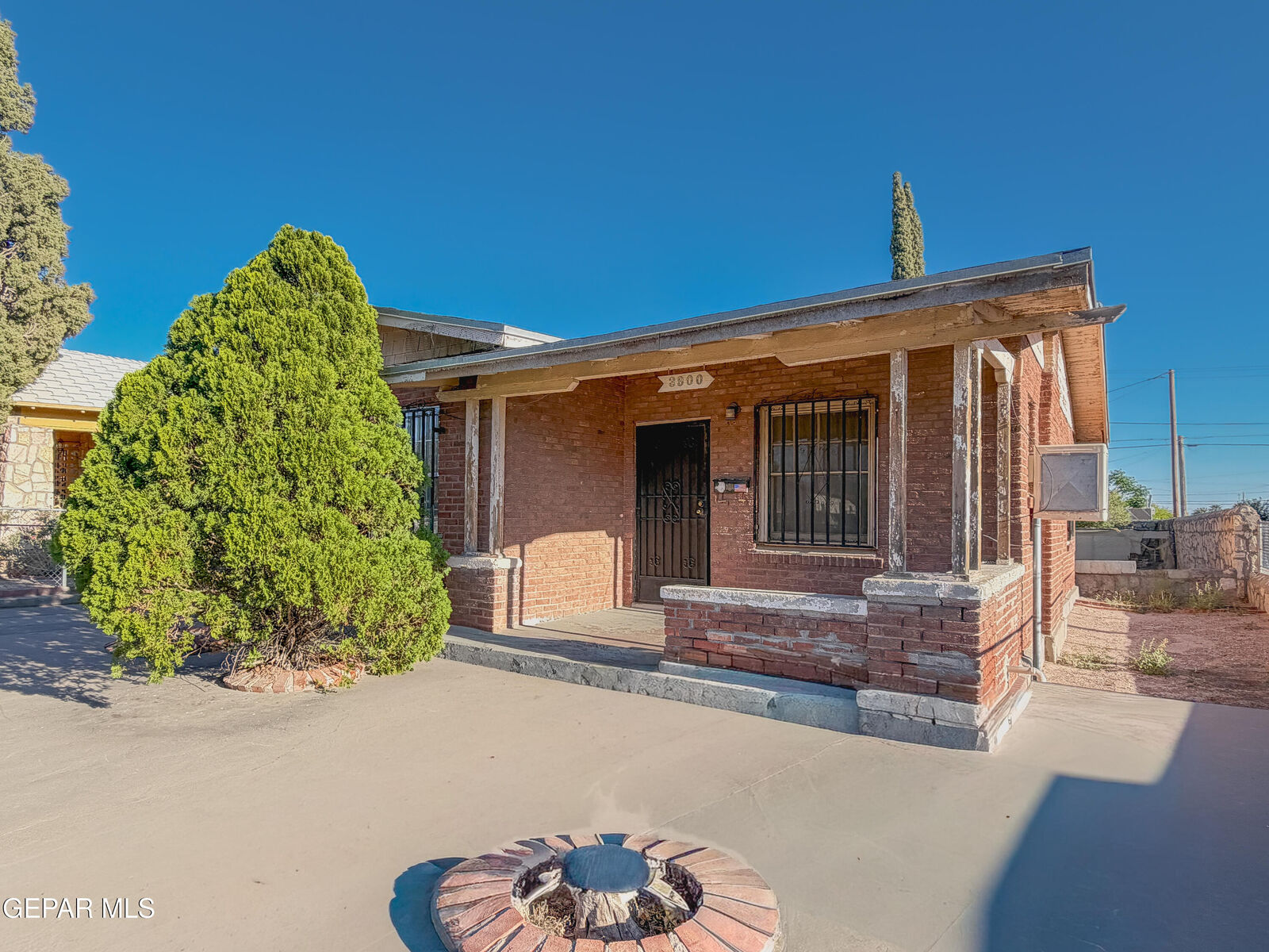 Property Photo:  3900 Trowbridge Drive  TX 79903 
