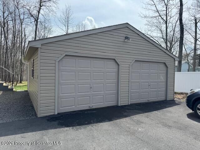 Property Photo:  100 Victoria Circle  PA 18436 