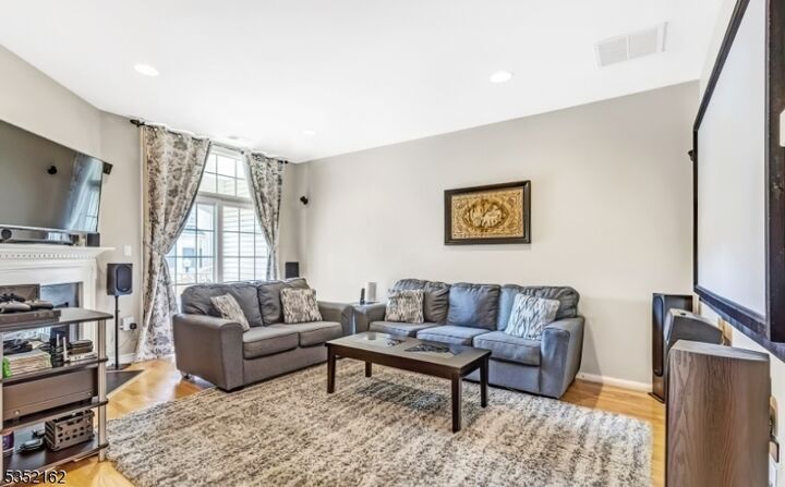 Property Photo:  325 Edmonton Ct  NJ 07039 