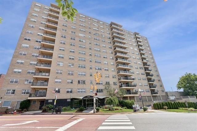 Property Photo:  7100 Blvd East 9R  NJ 07093 