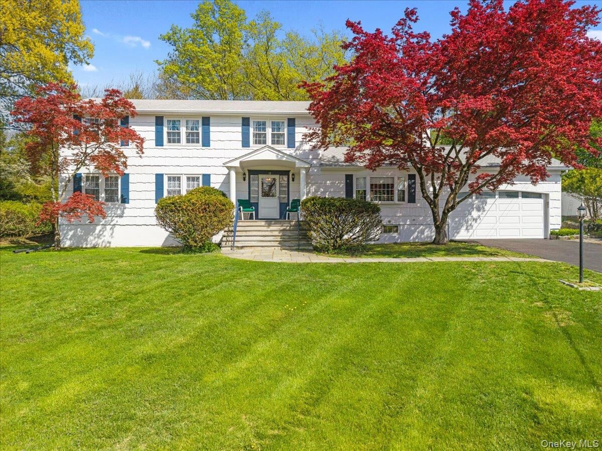 Property Photo:  19 Laurel Hill Road  NY 10520 