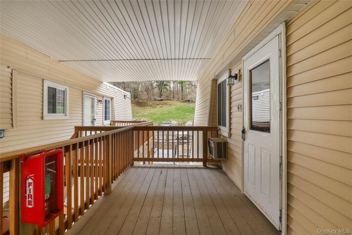 Property Photo:  420 Fox Run Lane  NY 10512 