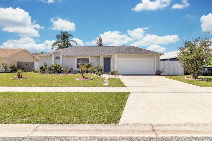 Property Photo:  1620 Golden Poppy Court  FL 32824 