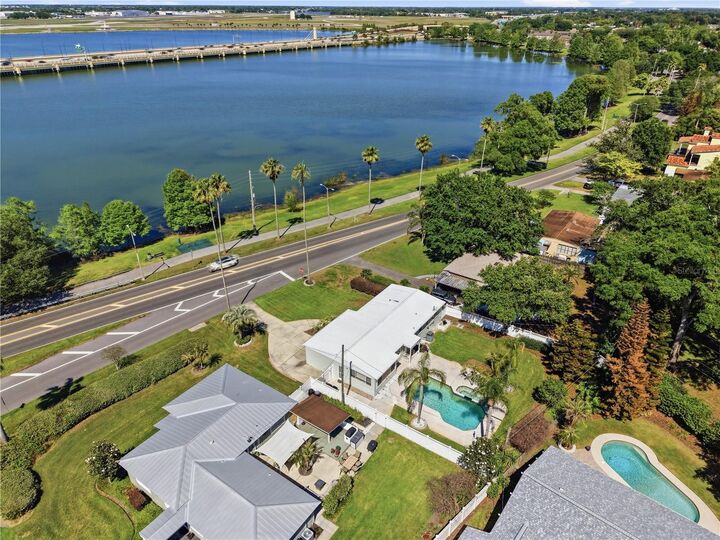 Property Photo:  3606 Lake Underhill Road  FL 32803 