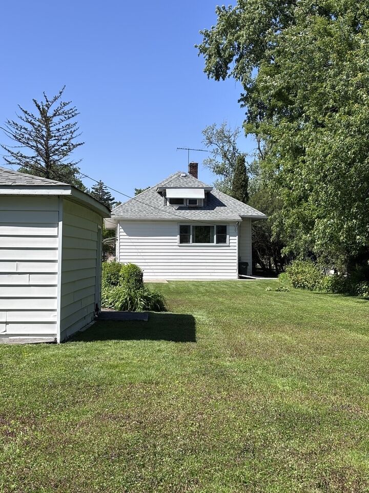 Property Photo: 377 Blackhawk Road IL 60546
