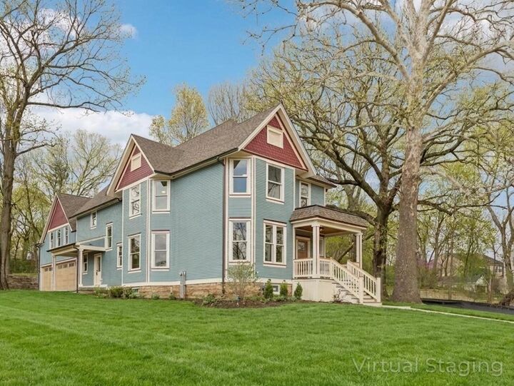 Property Photo:  885 Geneva Road  IL 60174 