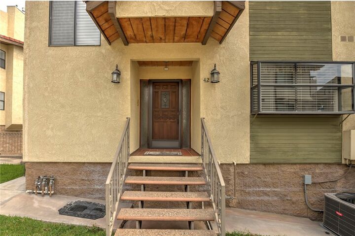 Property Photo:  42 Esperanza Avenue  CA 91024 