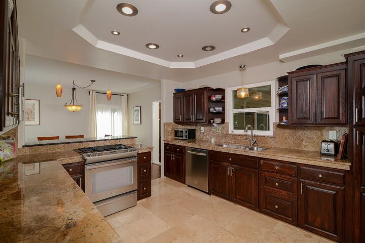 Property Photo:  2630 Land Park Drive  CA 95818 