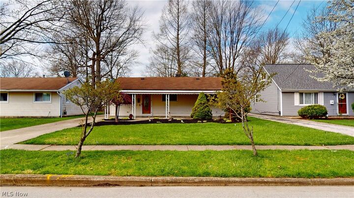 Property Photo:  4790 Robinwood Drive  OH 44060 