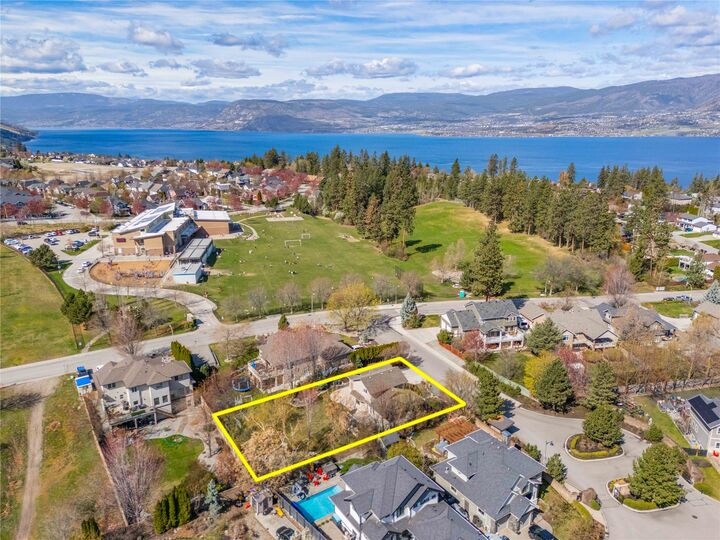 Property Photo:  507 Wren Place  BC V1W 4K8 