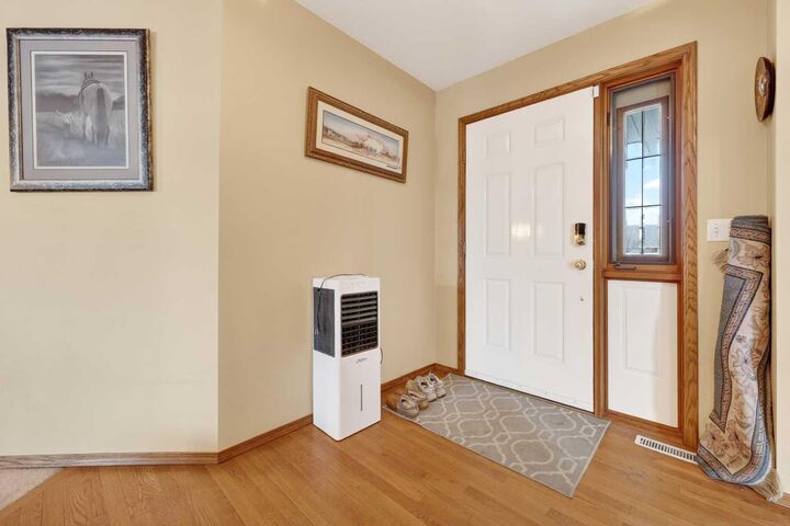 Property Photo:  1124 Gleneagles Drive  AB T0M 0N0 