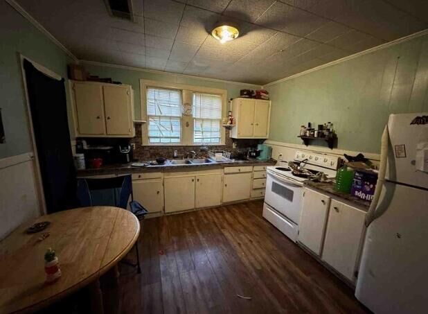Property Photo:  2112 Jean  LA 71446 