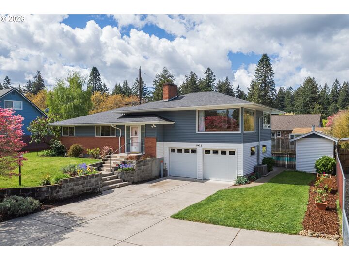 Property Photo:  901 NE 153rd Ave  OR 97230 