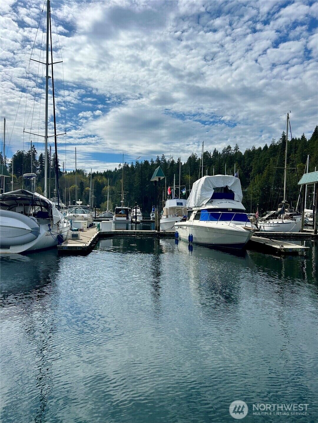 Property Photo:  101  Pleasant Harbor Marina C-21  WA 98320 