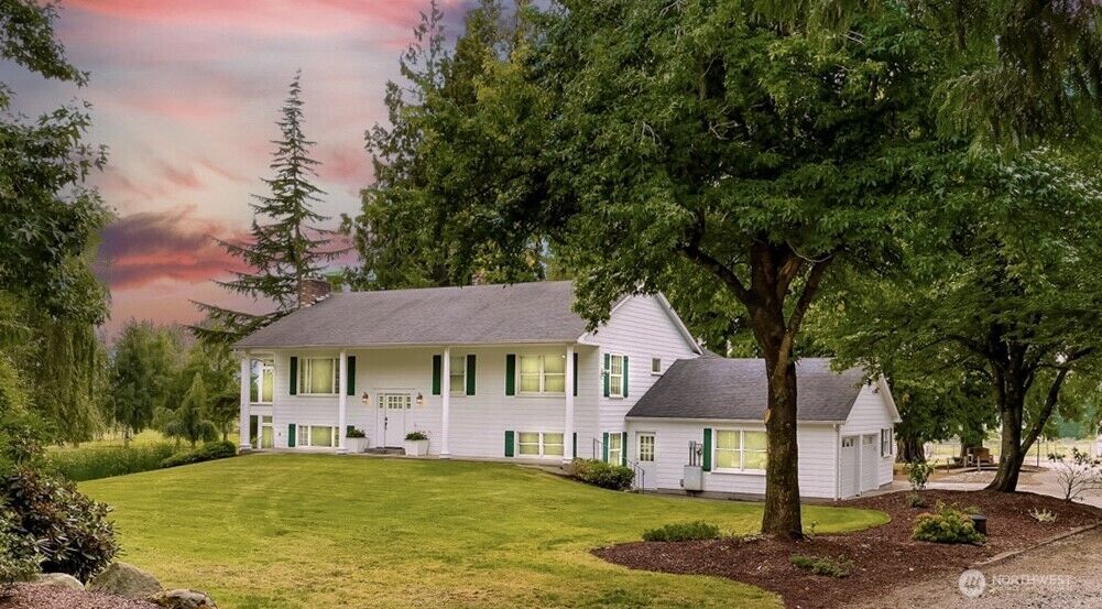 Property Photo:  9067  Sunrise Rd  WA 98240 