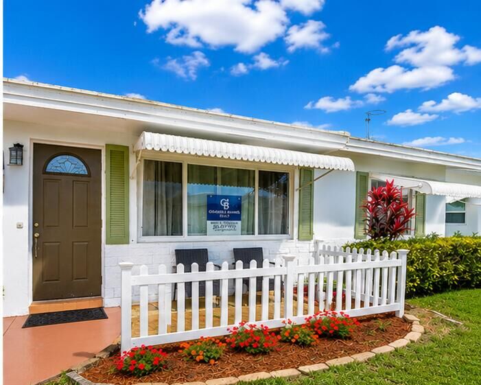 Property Photo: 112 SW 9th Street FL 33426