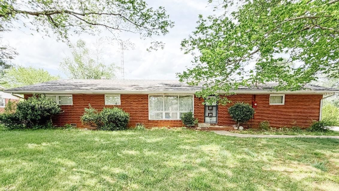 Property Photo: 482 Glen Lily Road KY 42101