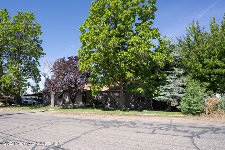 Property Photo:  411 N Church Street  NM 87413 