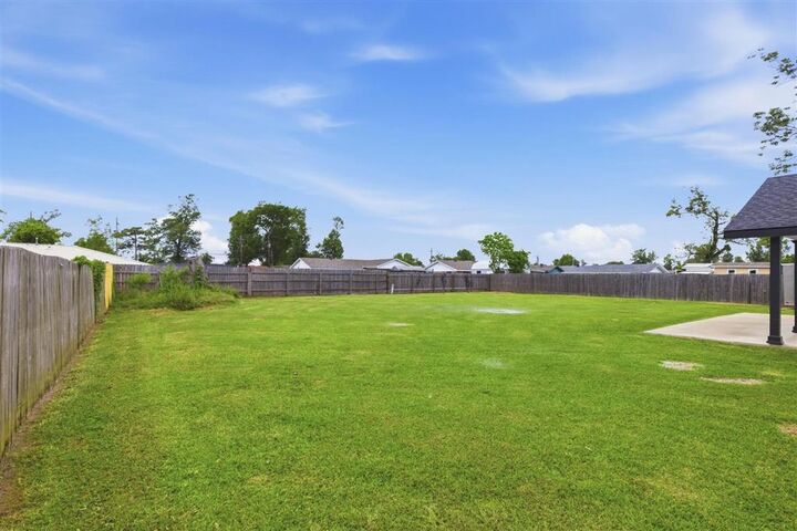 Property Photo:  708 Alabama St  LA 70663 