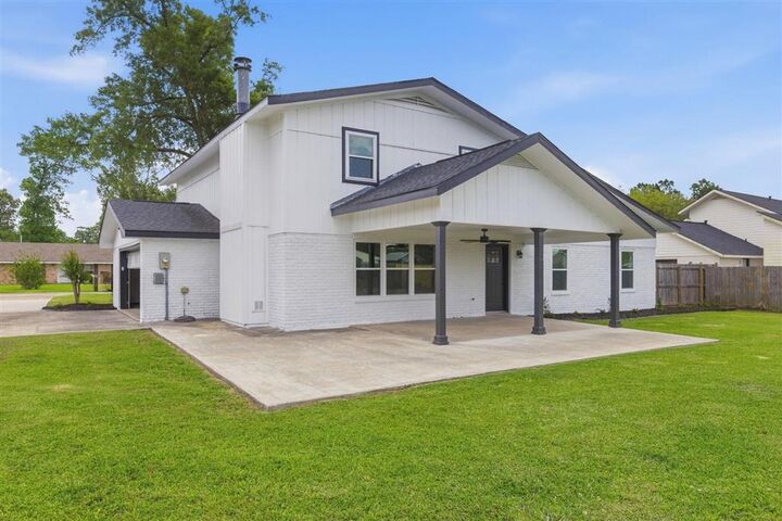 Property Photo:  708 Alabama St  LA 70663 