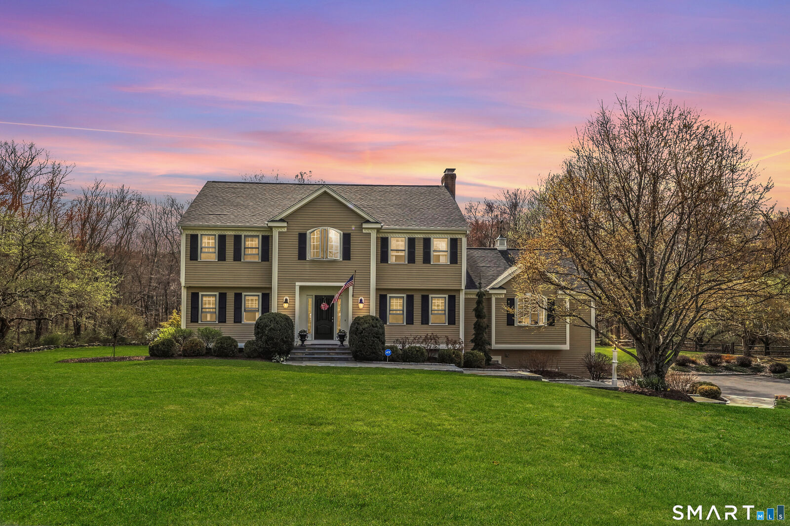 Property Photo:  22 Bridle Path Trail  CT 06468 