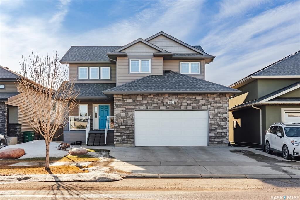 Photo de la propriété:  562 Evergreen Boulevard  SK S7W 0M8 